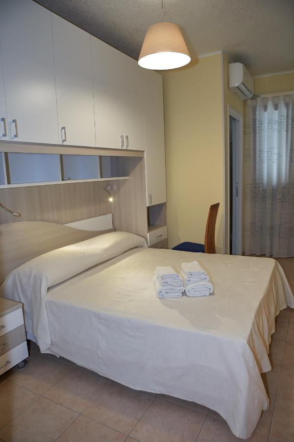 B&B Mary Grace Rossano Stazione Eksteriør bilde
